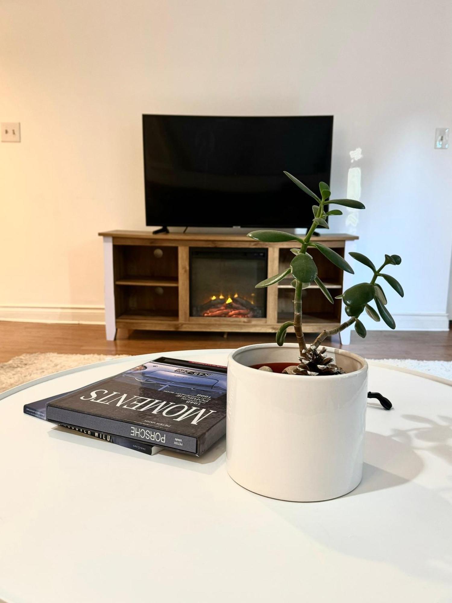 Charming Private Kitsilano Suite Vancouver Exterior photo