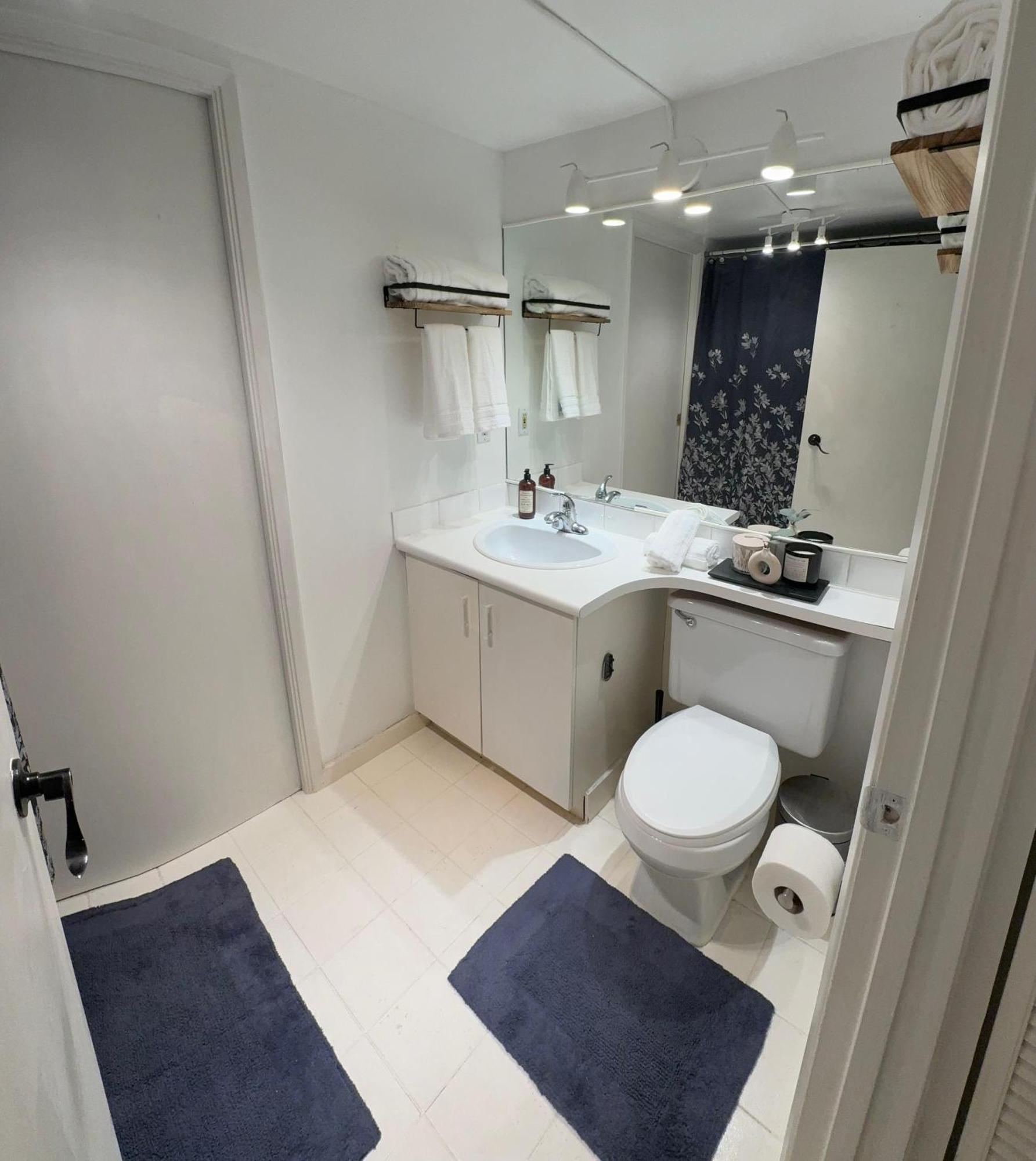 Charming Private Kitsilano Suite Vancouver Exterior photo